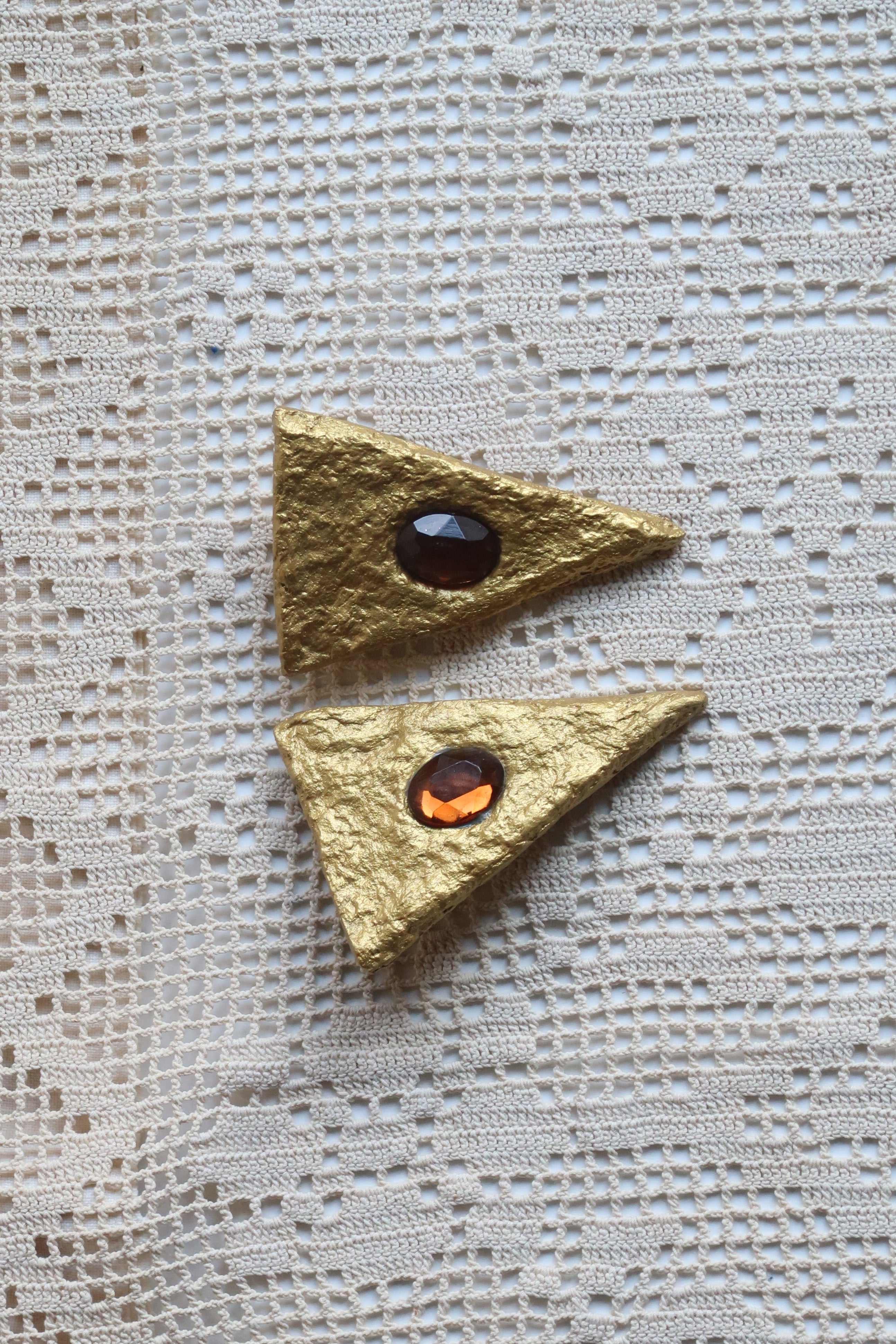 Claye Earing